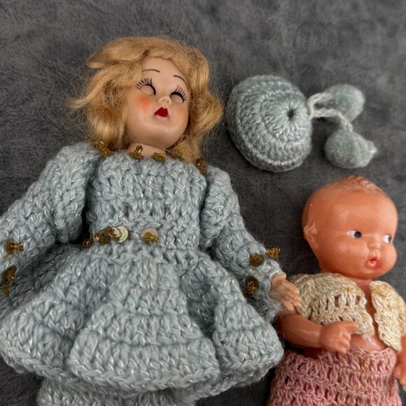 Two (2) Vintage Dolls 7" Girl and 5" Baby Hand Crocheted Dress Clothes AS IS - Picture 6 of 8